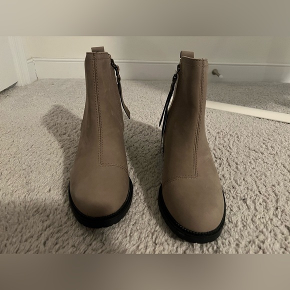 TOMS Marina Taupe Boots size 6.5 - Picture 3 of 7